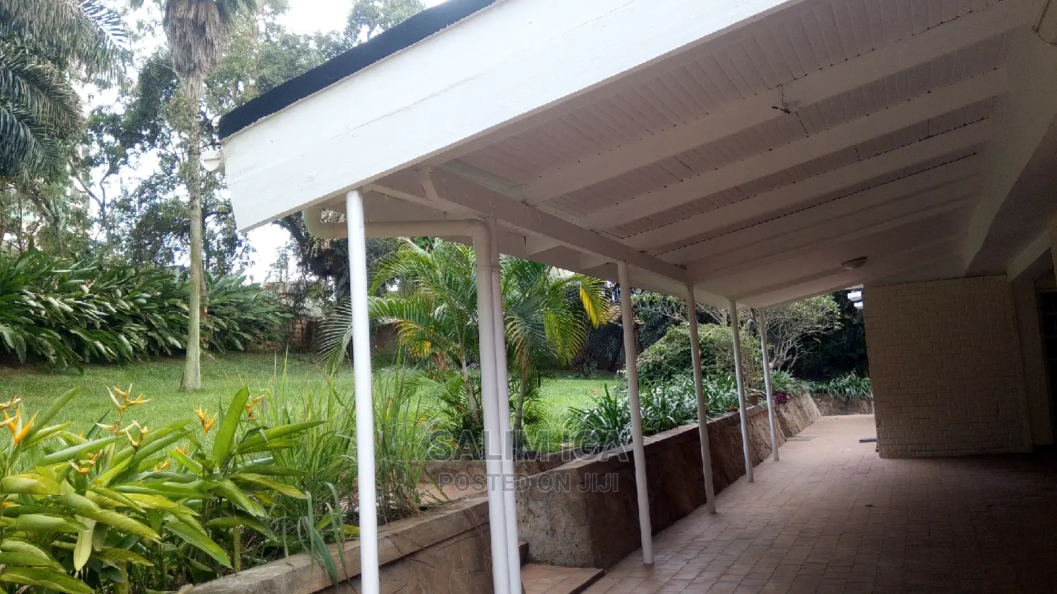 4bdrm Bungalow in Kololo Property, Central Division for Rent