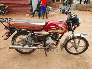 Suzuki GSXF 2018 Red