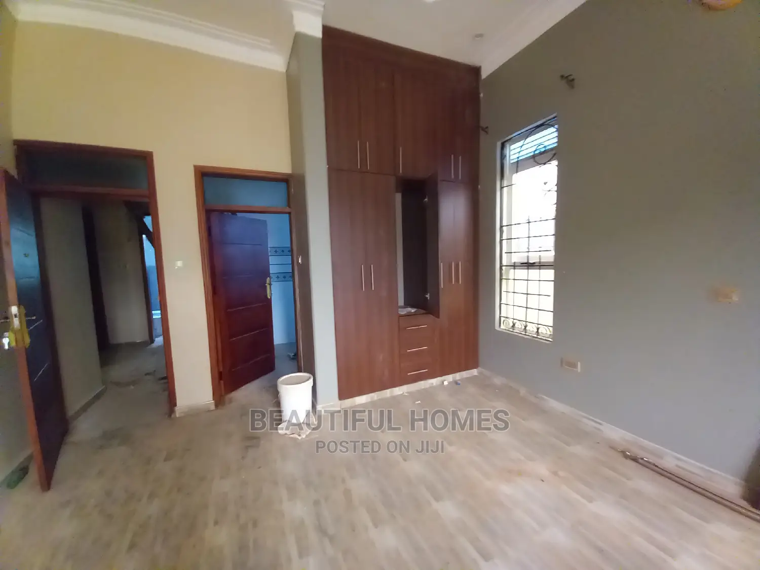 Furnished 4bdrm Duplex in Corporate Class, Kira for Sale