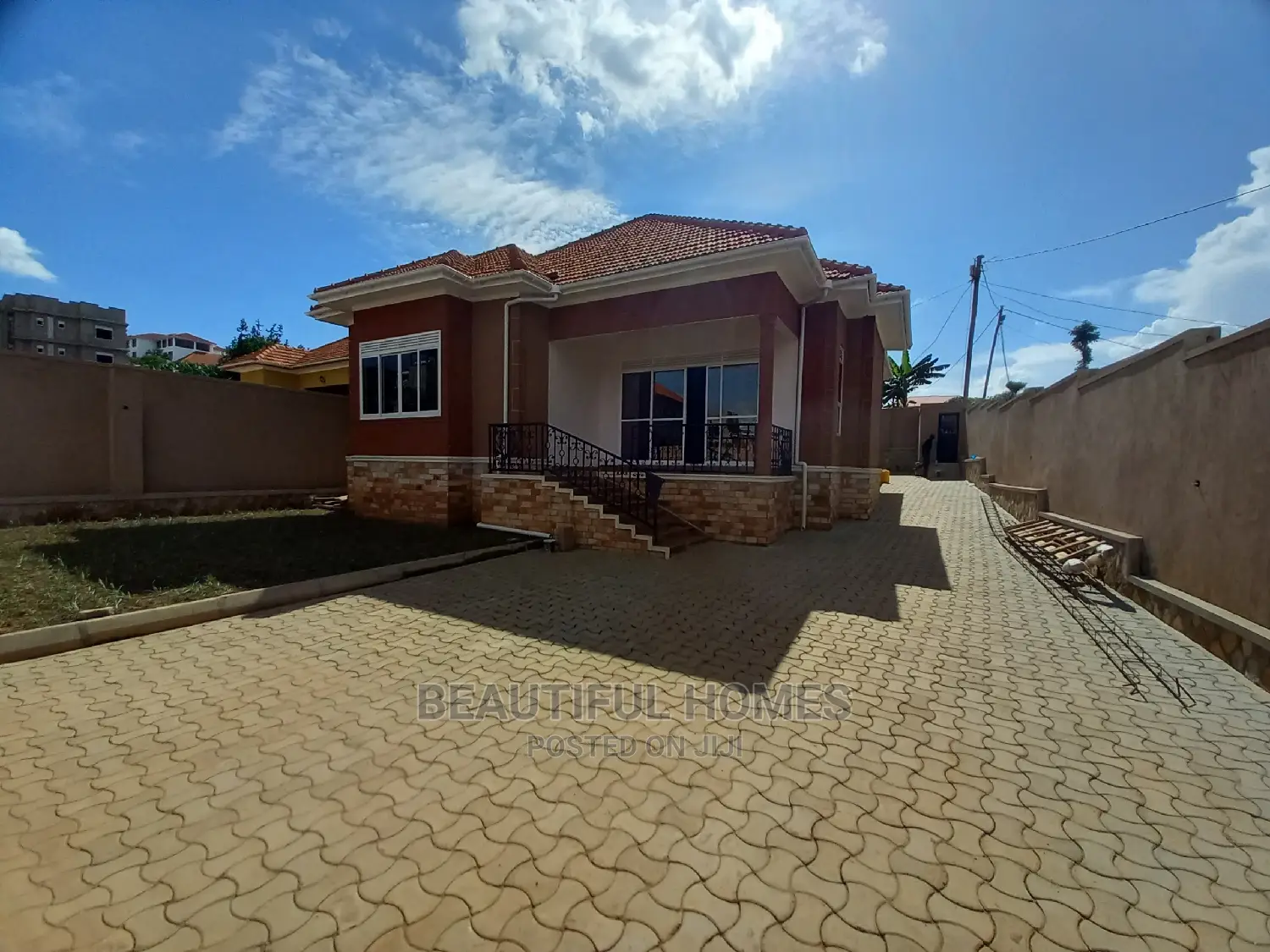 Furnished 4bdrm House in Corporate Heights, Kira for Sale