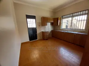 Furnished 4bdrm House in Corporate Heights, Kira for Sale