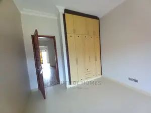 Furnished 2bdrm Apartment in Kisaasi, Nakawa for Sale