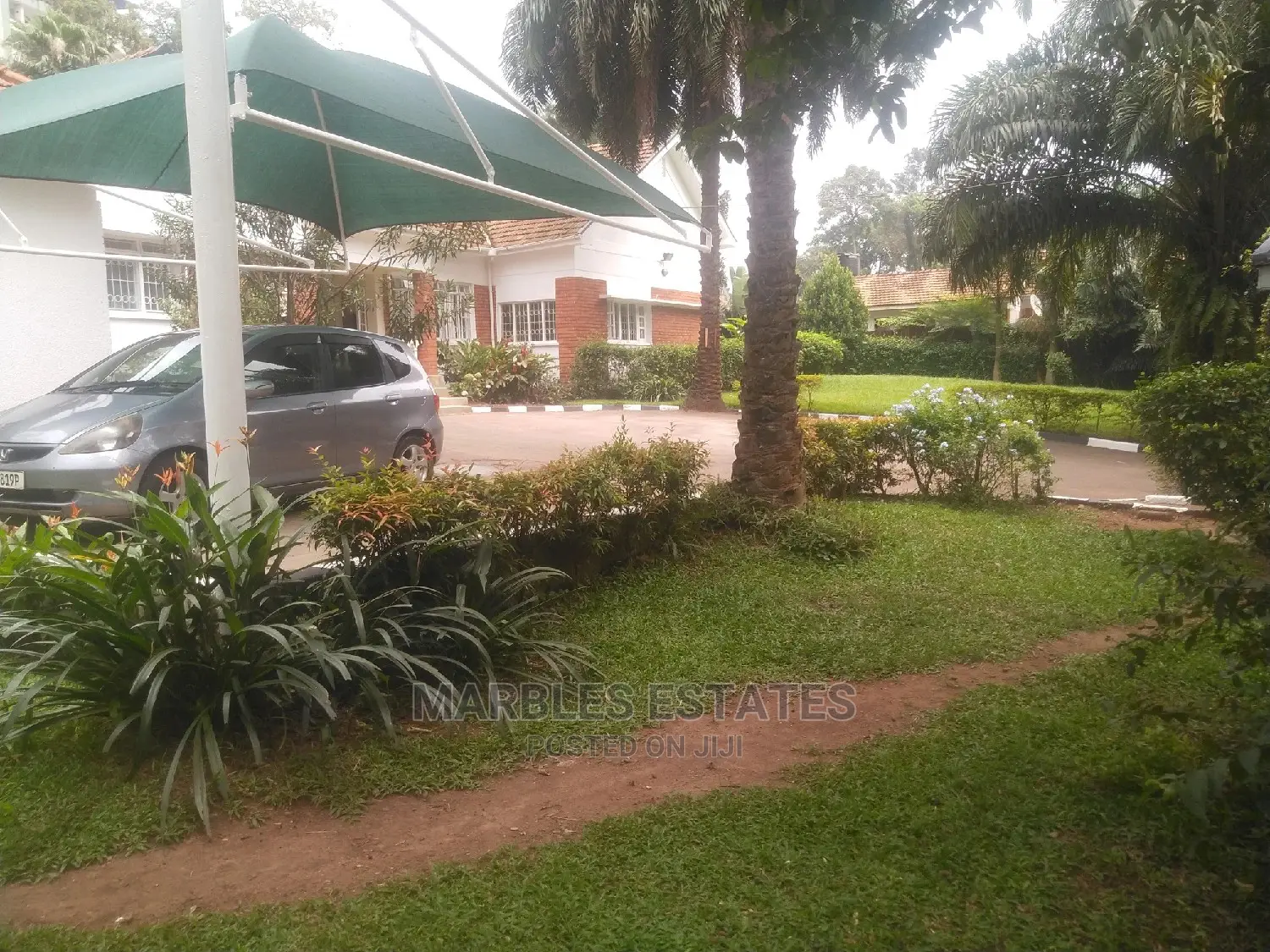 4bdrm Bungalow in Kololo, Central Division for Rent