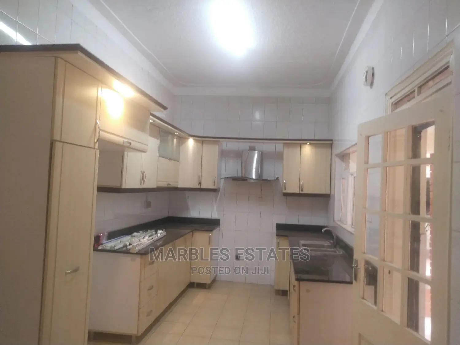 4bdrm Bungalow in Kololo, Central Division for Rent