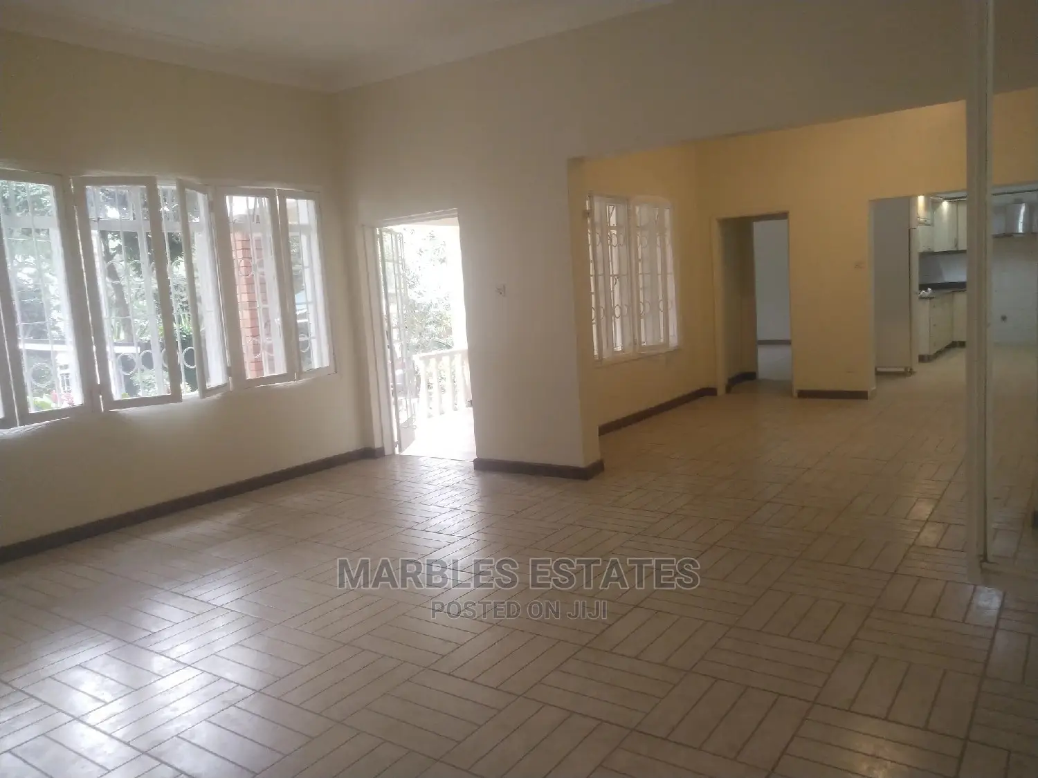4bdrm Bungalow in Kololo, Central Division for Rent
