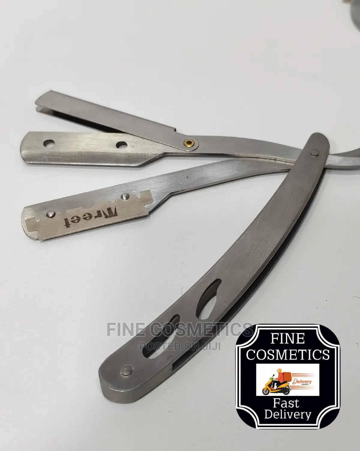 New Supreme Straight Shaving Razor For Home And Salon Use
