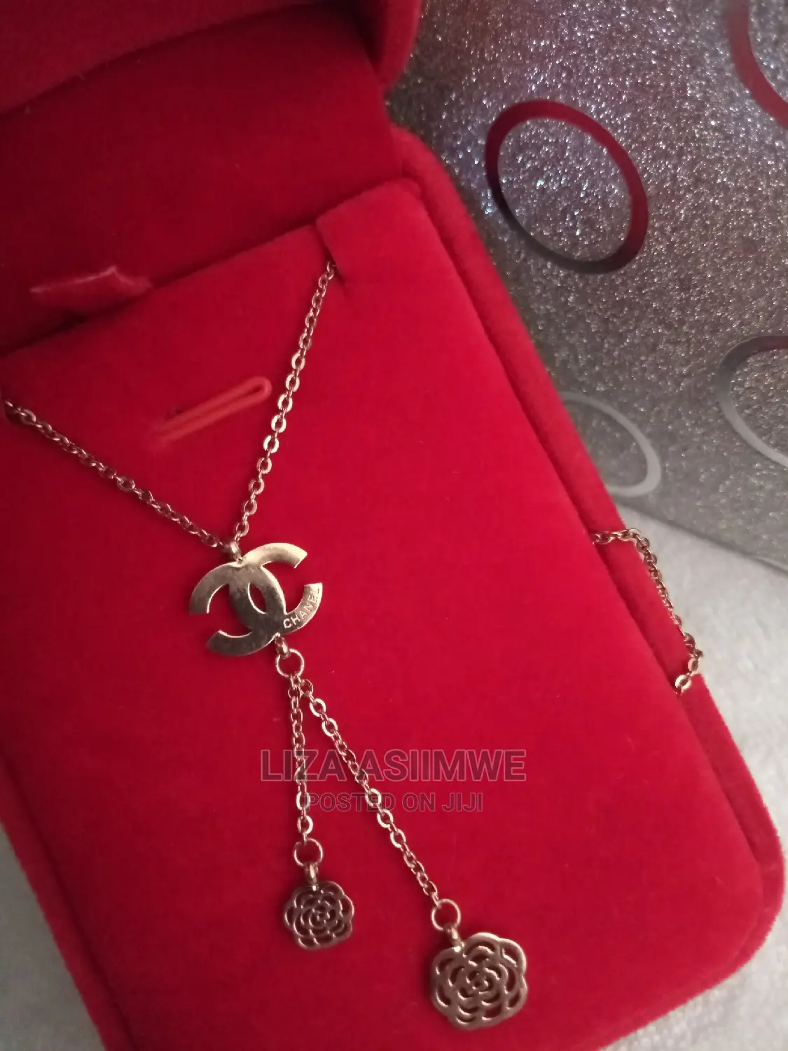 Simple Stainless Necklaces Available With the Gift Box
