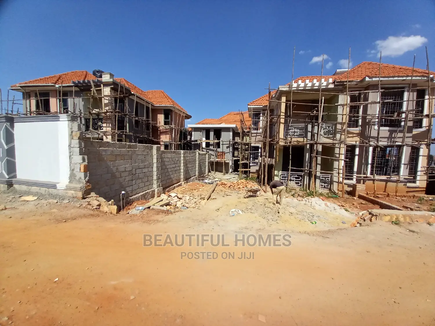 Furnished 7bdrm Mansion in Kira Posh for Sale