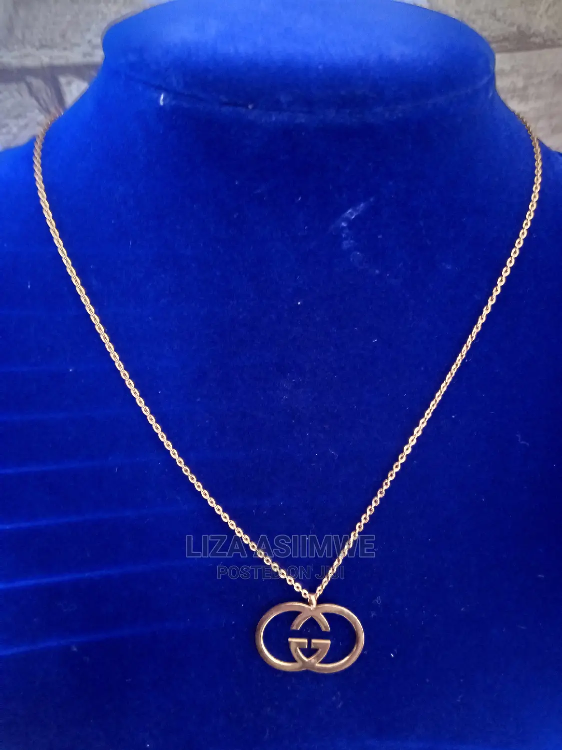 Simple and Quality Lady Necklaces Available
