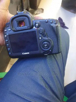 5d Mark Iv Body