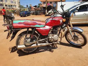 Bajaj Boxer 2013 Brown