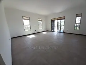 Furnished 7bdrm Mansion in Kira for Sale
