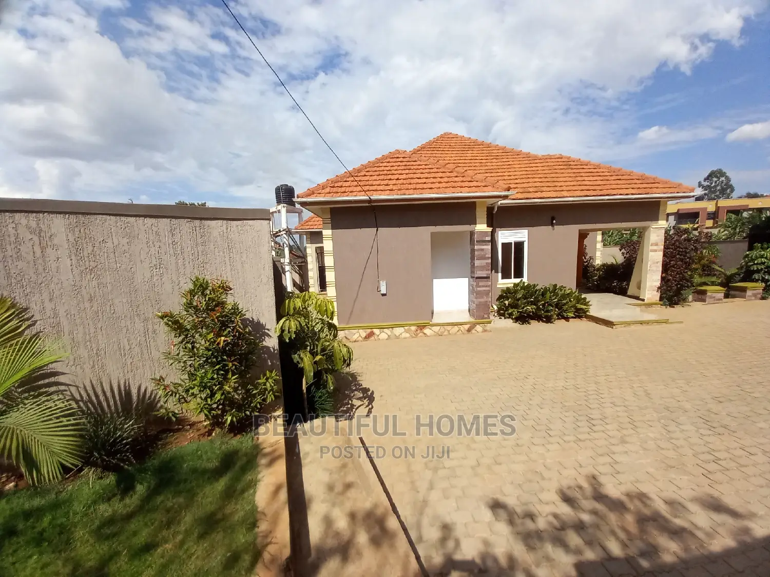 Furnished 4bdrm House in Kira Mimisters for Sale
