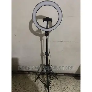 8" Ring Fill Light With Stand.