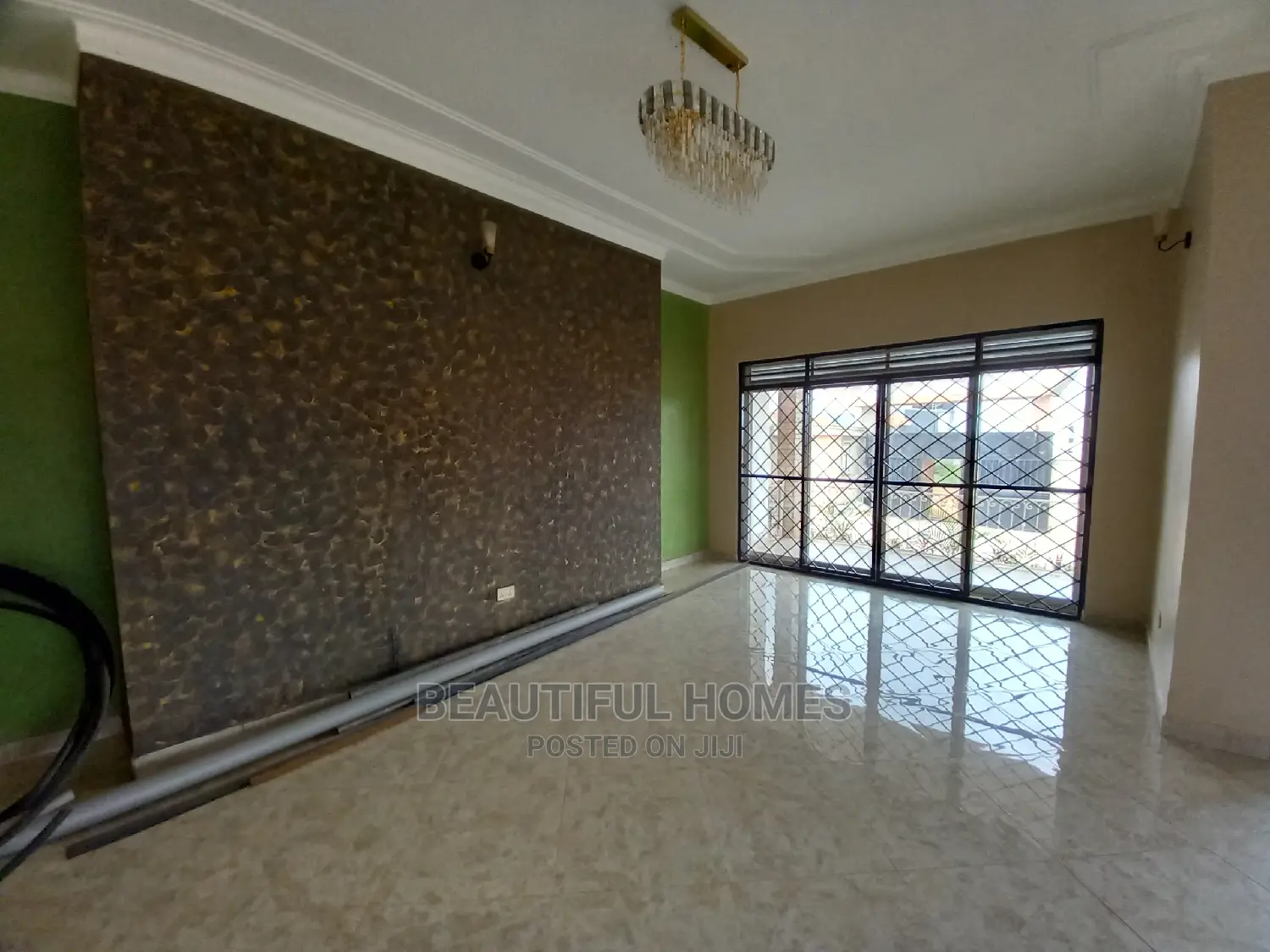 Furnished 4bdrm Maisonette in Kira for Sale
