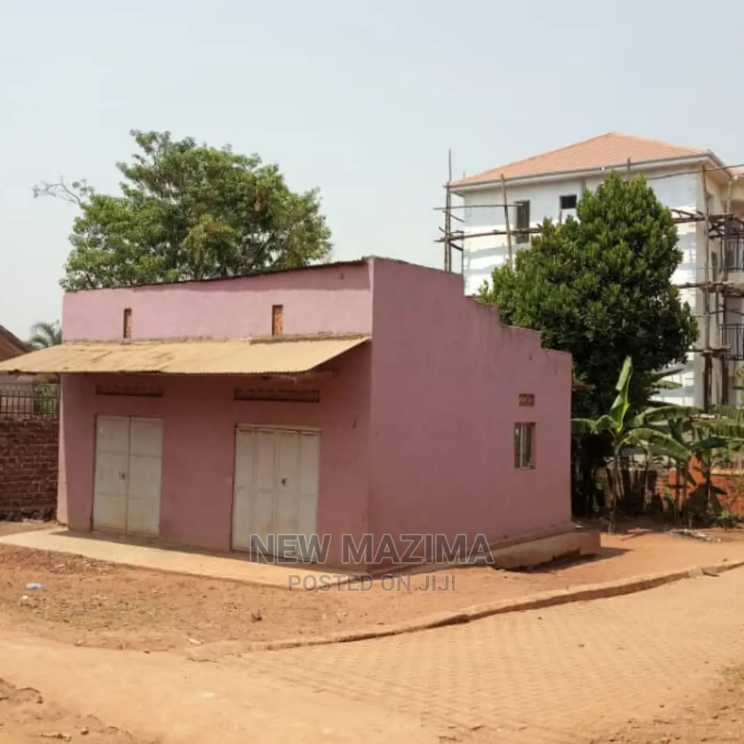 Commercial Plot on Forced Sale in Heart of Makindye Lukuli