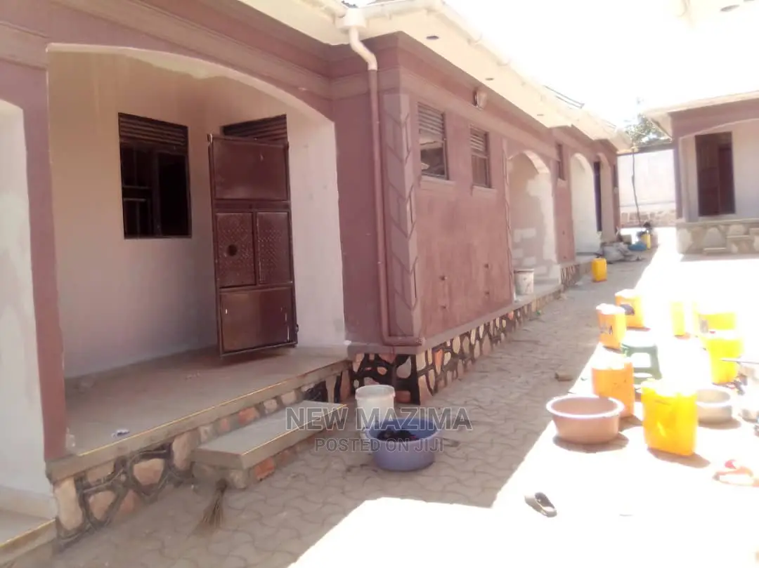 1bdrm House in Najjanankumbi Along, Makindye for Rent