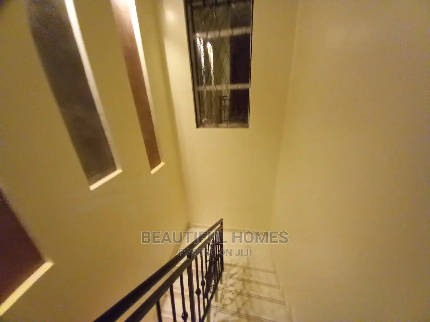 Furnished 4bdrm House in Kira for Sale