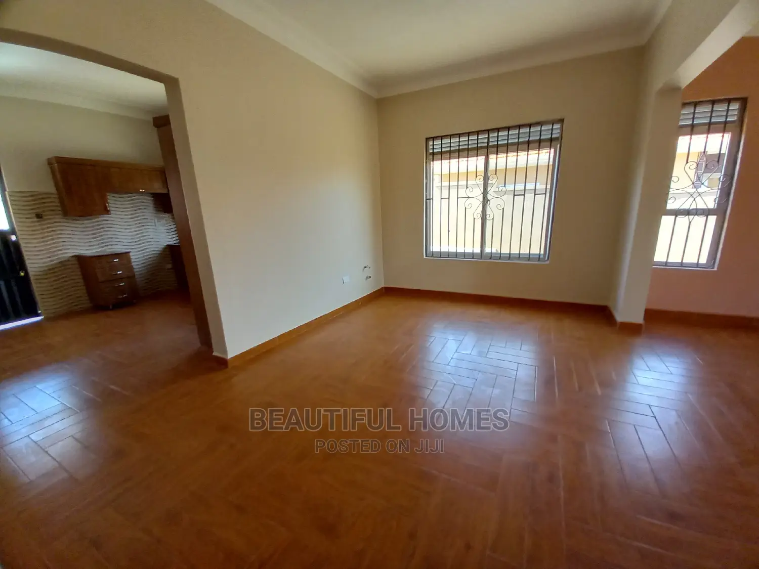 Furnished 4bdrm House in Gated Estate, Kira for Sale