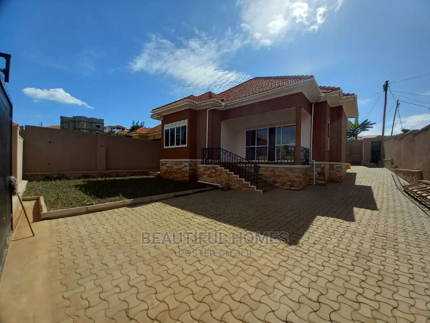 Furnished 4bdrm House in Gated Estate, Kira for Sale