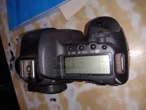 Canon EOS 5D Mark II Body Only