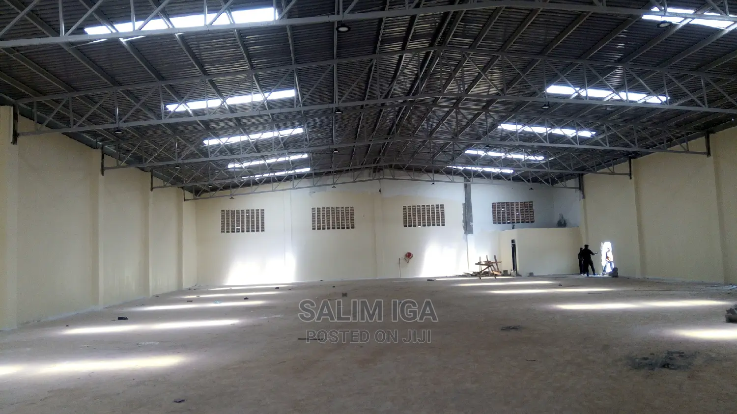 Warehouse on Market