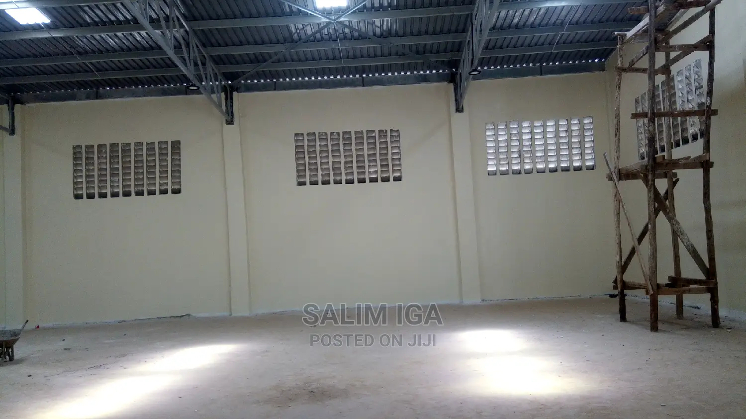 Warehouse on Market