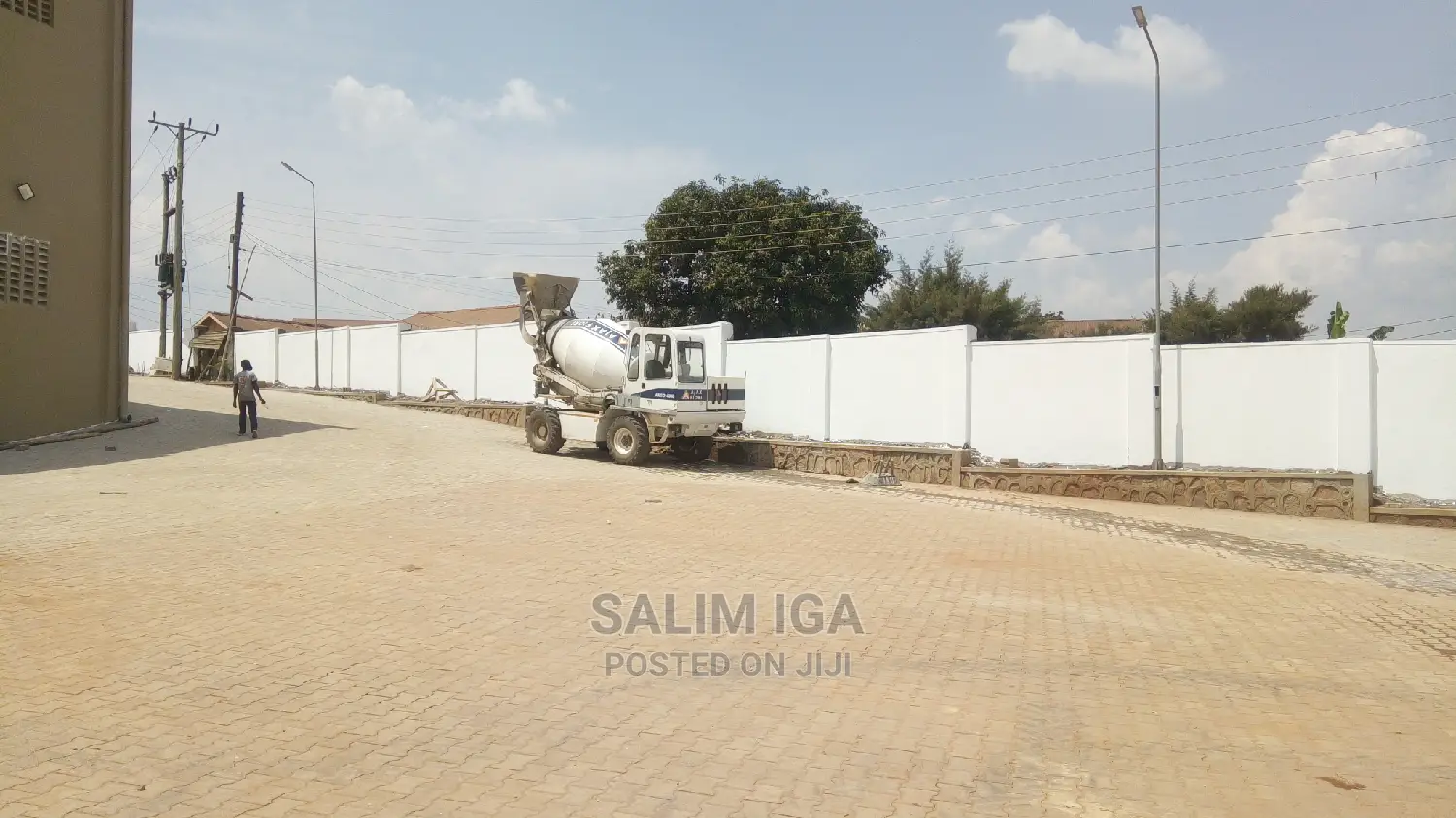 Warehouse on Market