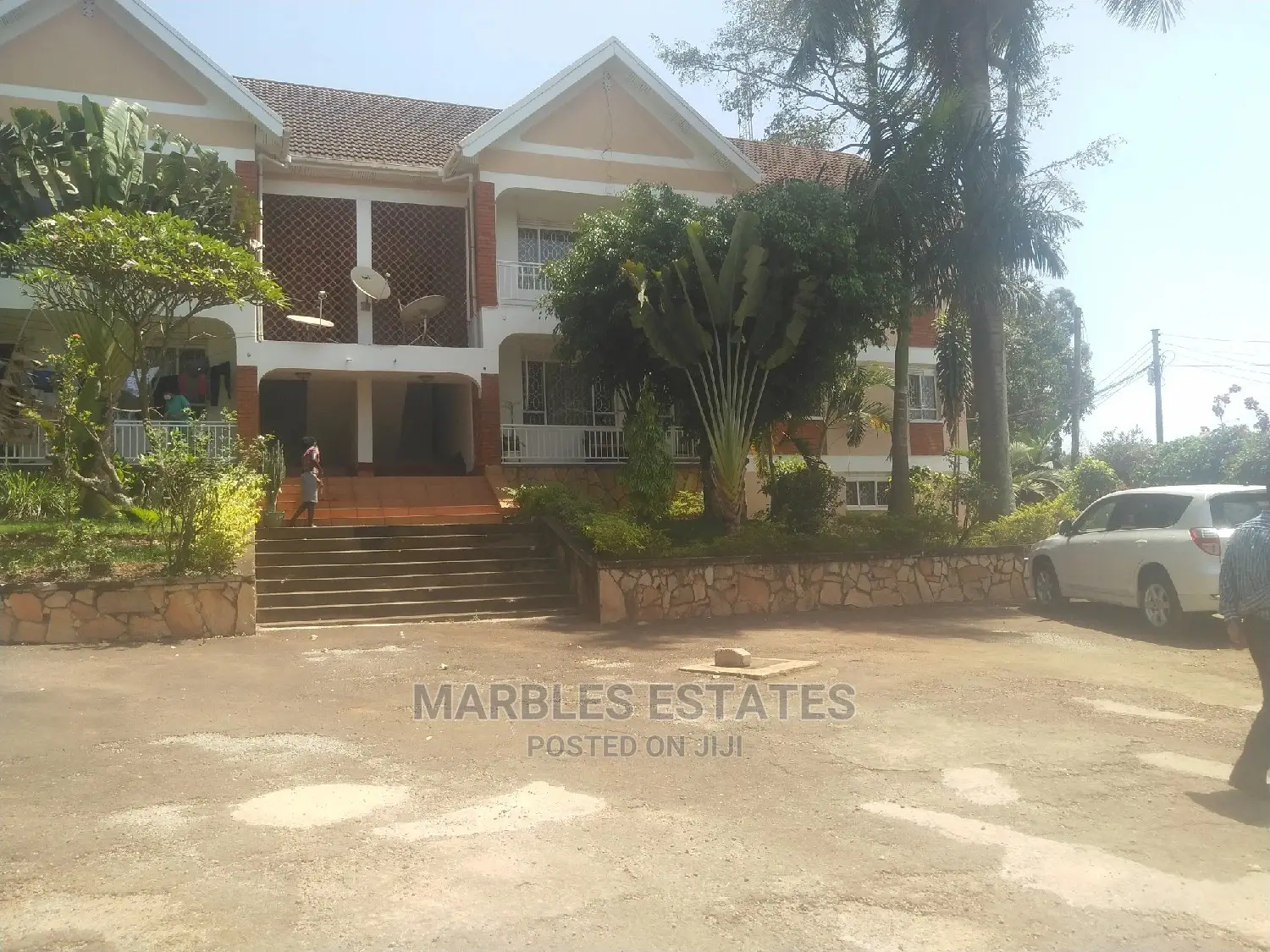 10bdrm House in Naguru, Central Division for Rent