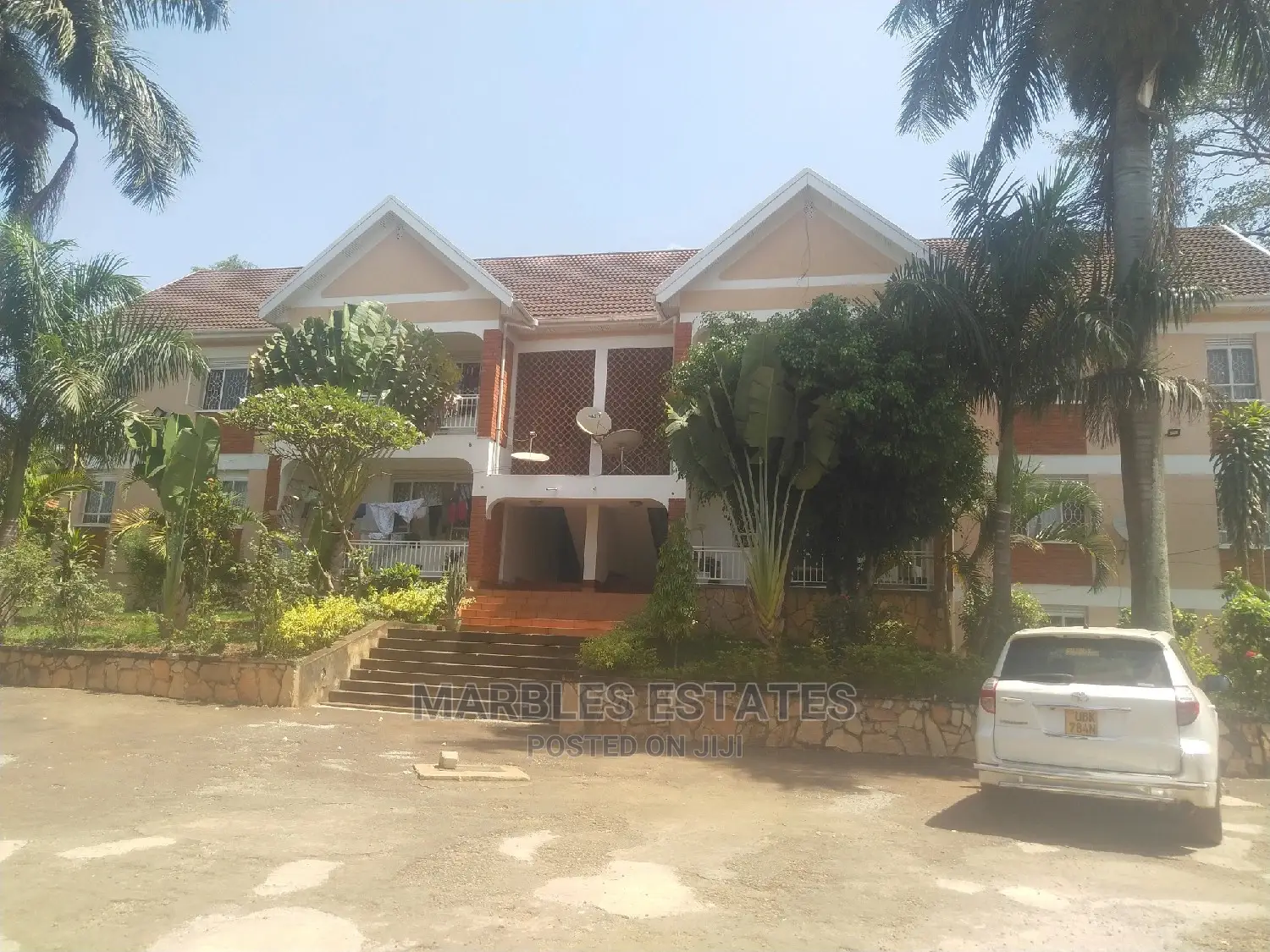 10bdrm House in Naguru, Central Division for Rent