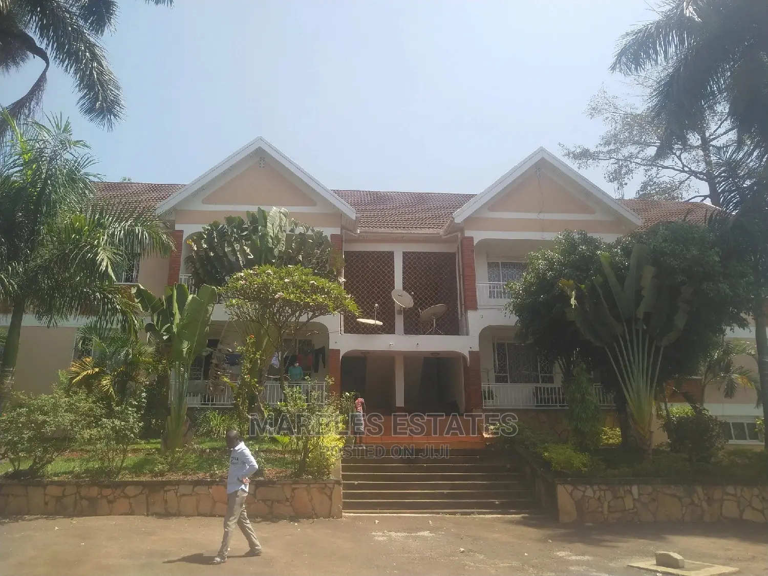 10bdrm House in Naguru, Central Division for Rent