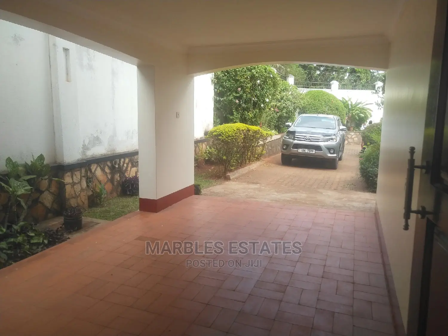 4bdrm Apartment in Kololo, Central Division for Rent