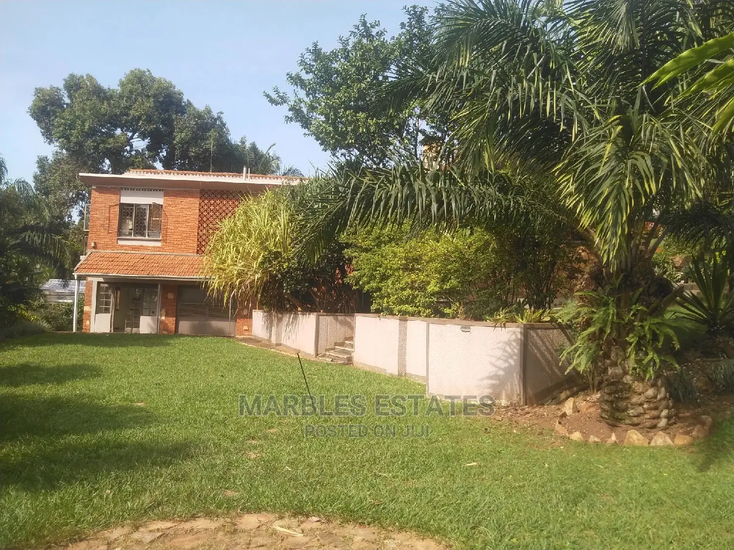 6bdrm Bungalow in Mbuya, Central Division for Rent