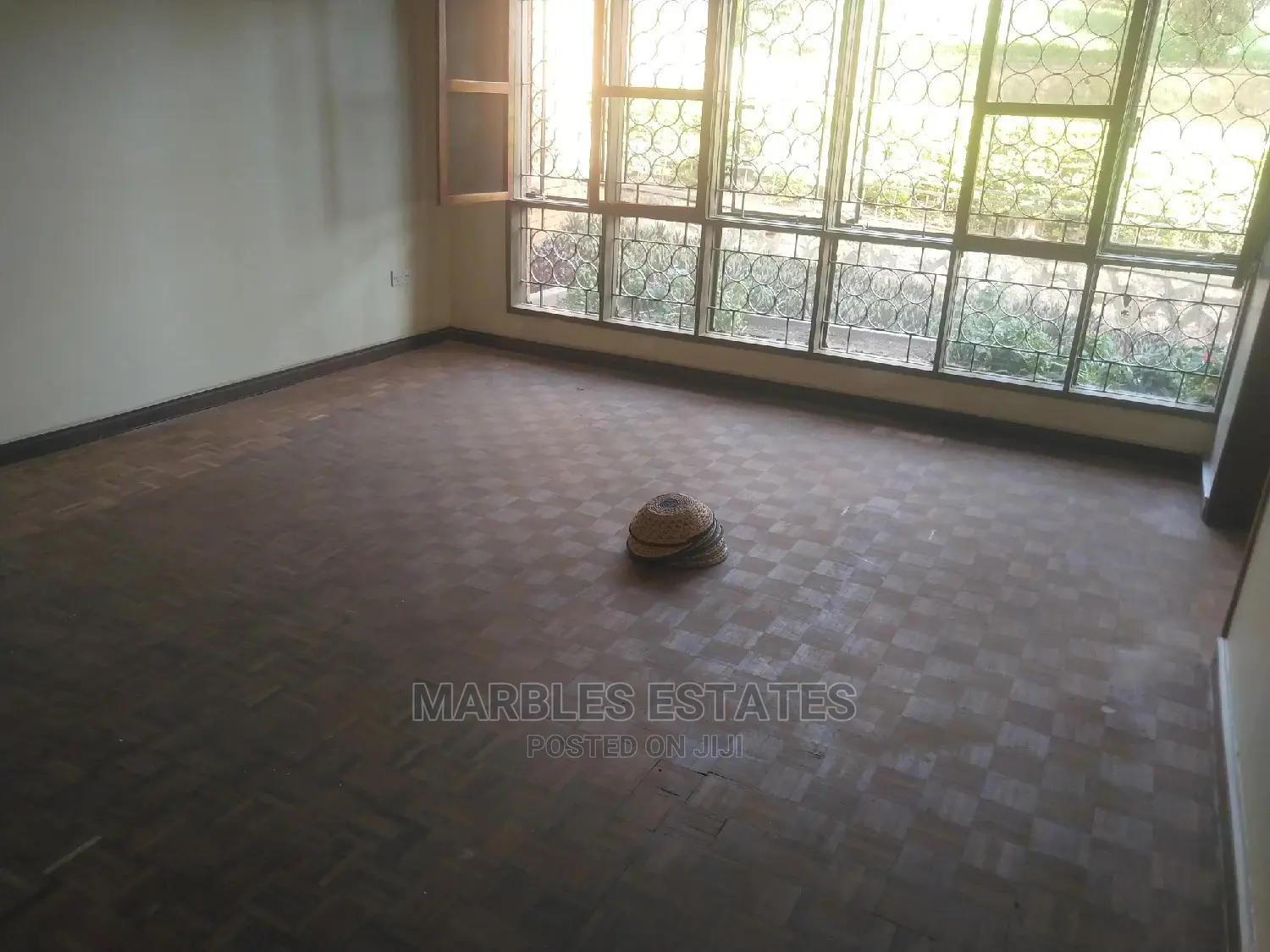 6bdrm Bungalow in Mbuya, Central Division for Rent