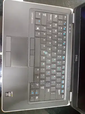 New Laptop Dell Latitude 7440 4GB Intel Core I5 HDD 500GB