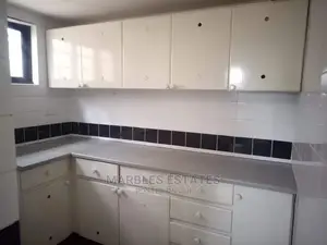 5bdrm Bungalow in Bugolobi, Central Division for Rent