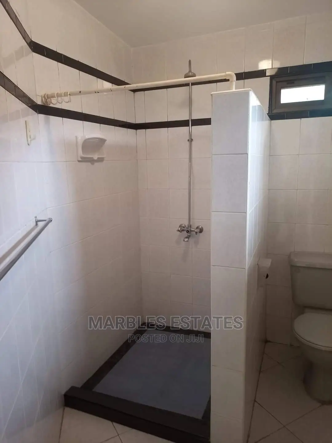 5bdrm Bungalow in Bugolobi, Central Division for Rent