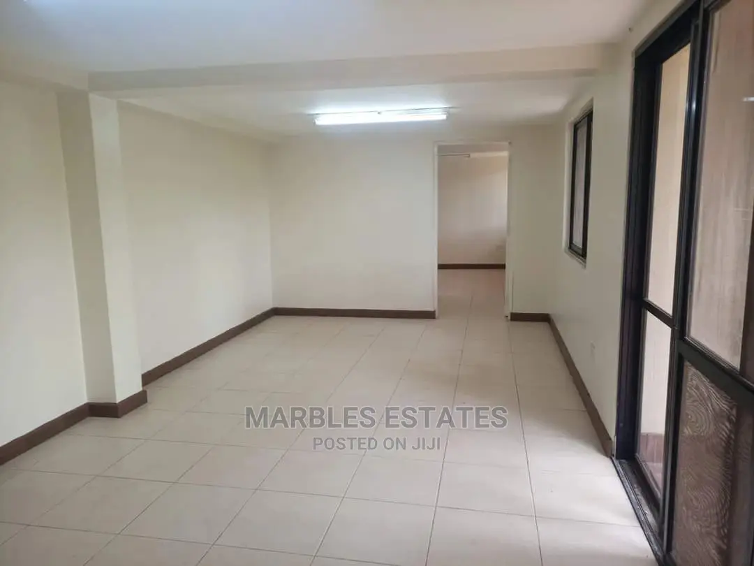 5bdrm Bungalow in Bugolobi, Central Division for Rent