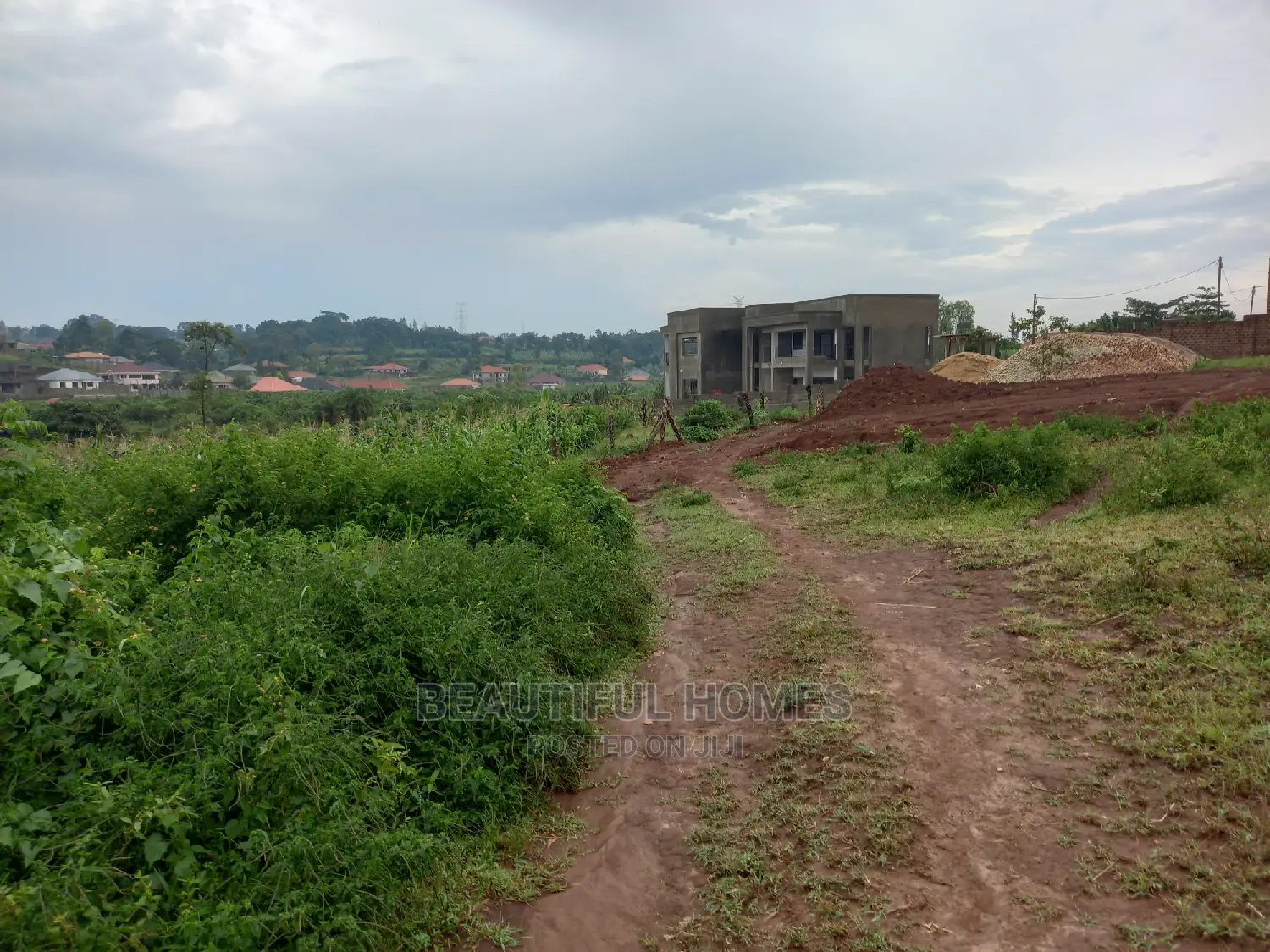 25 Decimals at Kasangati in Gated Estate on Sell