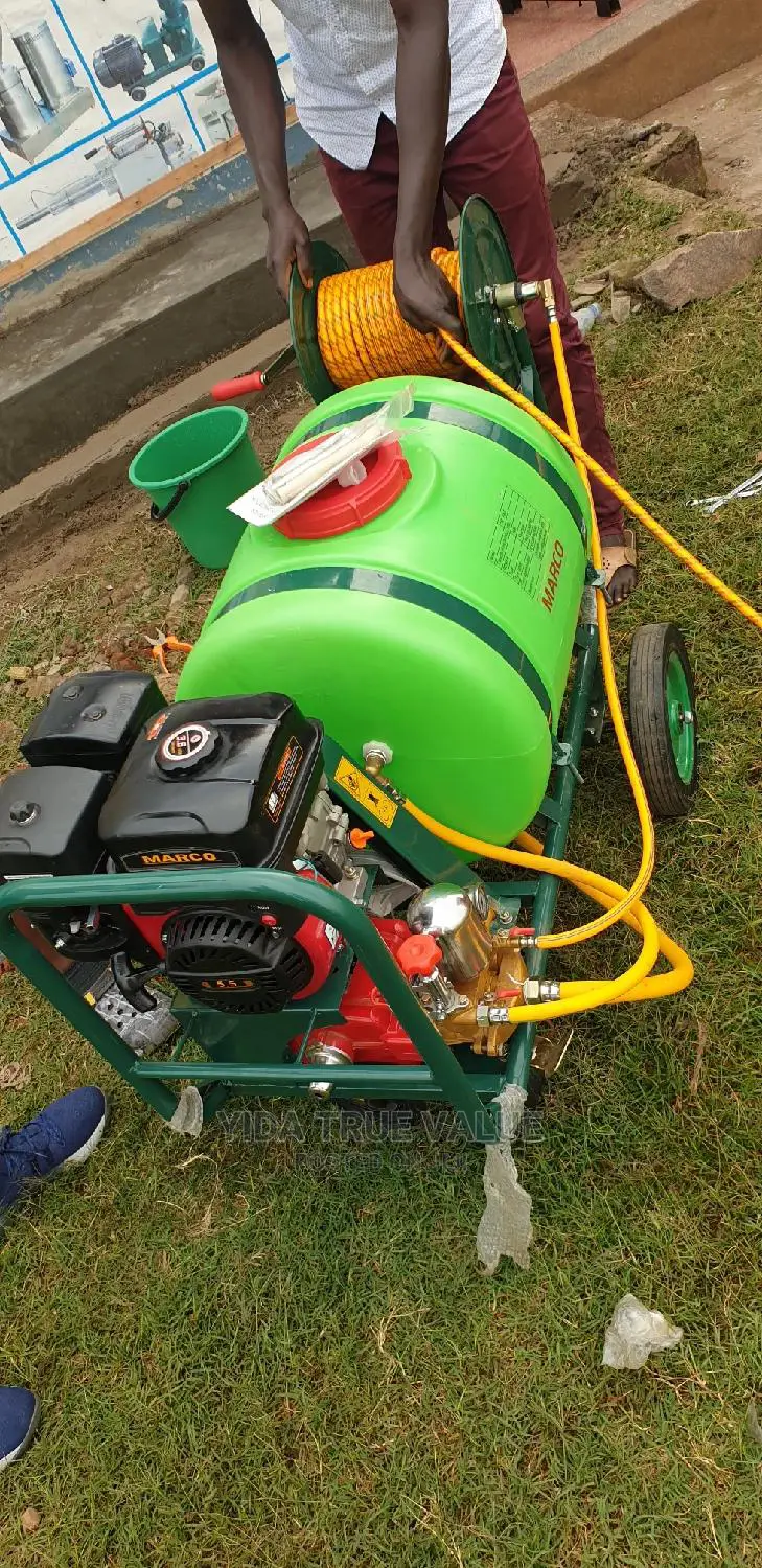 Power Sprayer With Tank