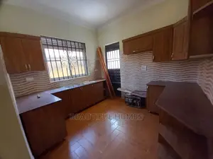 Furnished 4bdrm Bungalow in All Tarmack, Kira for Sale