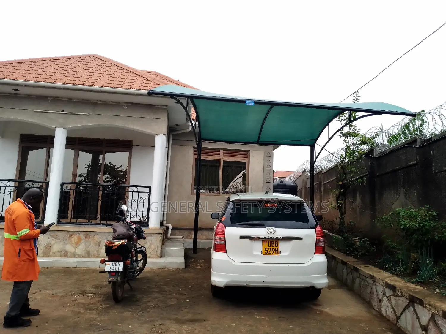 Single Car Shade 100% Water and Sun Proof