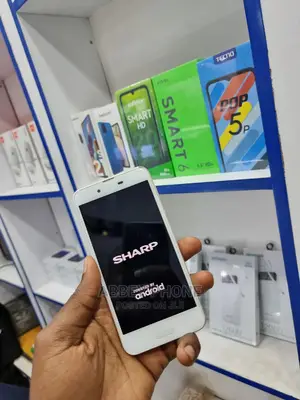 Sharp Aquos Sense SHV40 32GB White