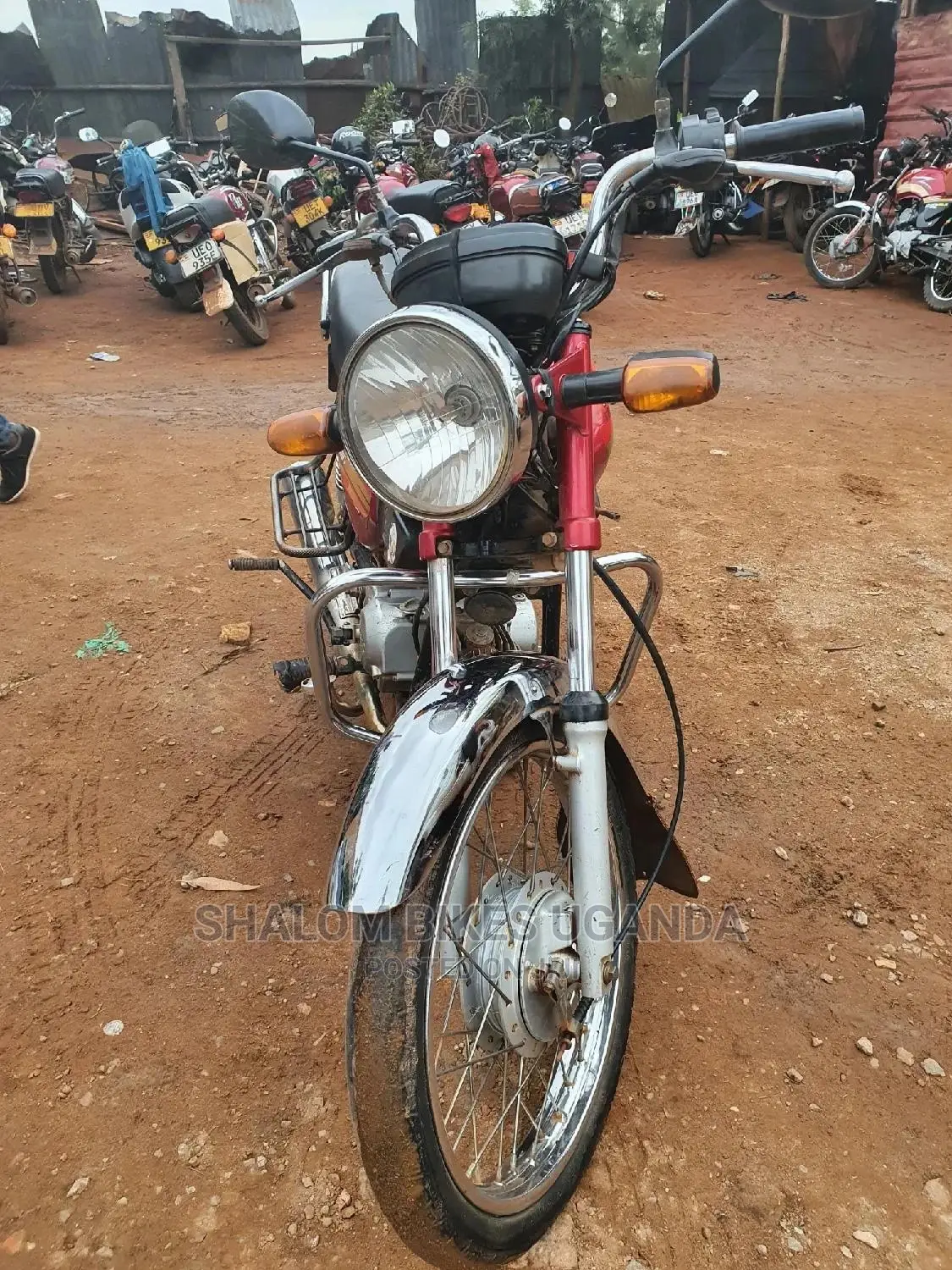 Hero Dawn 100 2017 Red