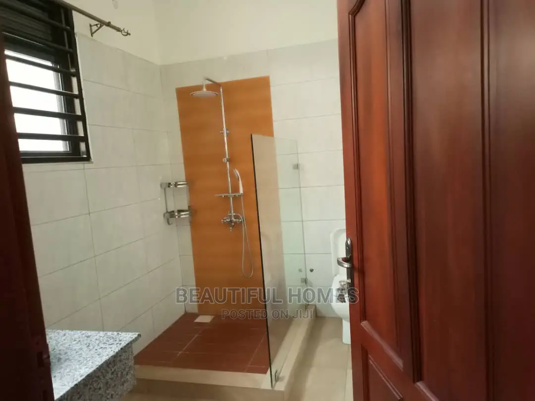 Furnished 2bdrm Block of Flats in Naalya, Central Division for Sale