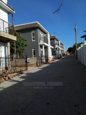 Furnished 4bdrm Villa in Kira for Sale