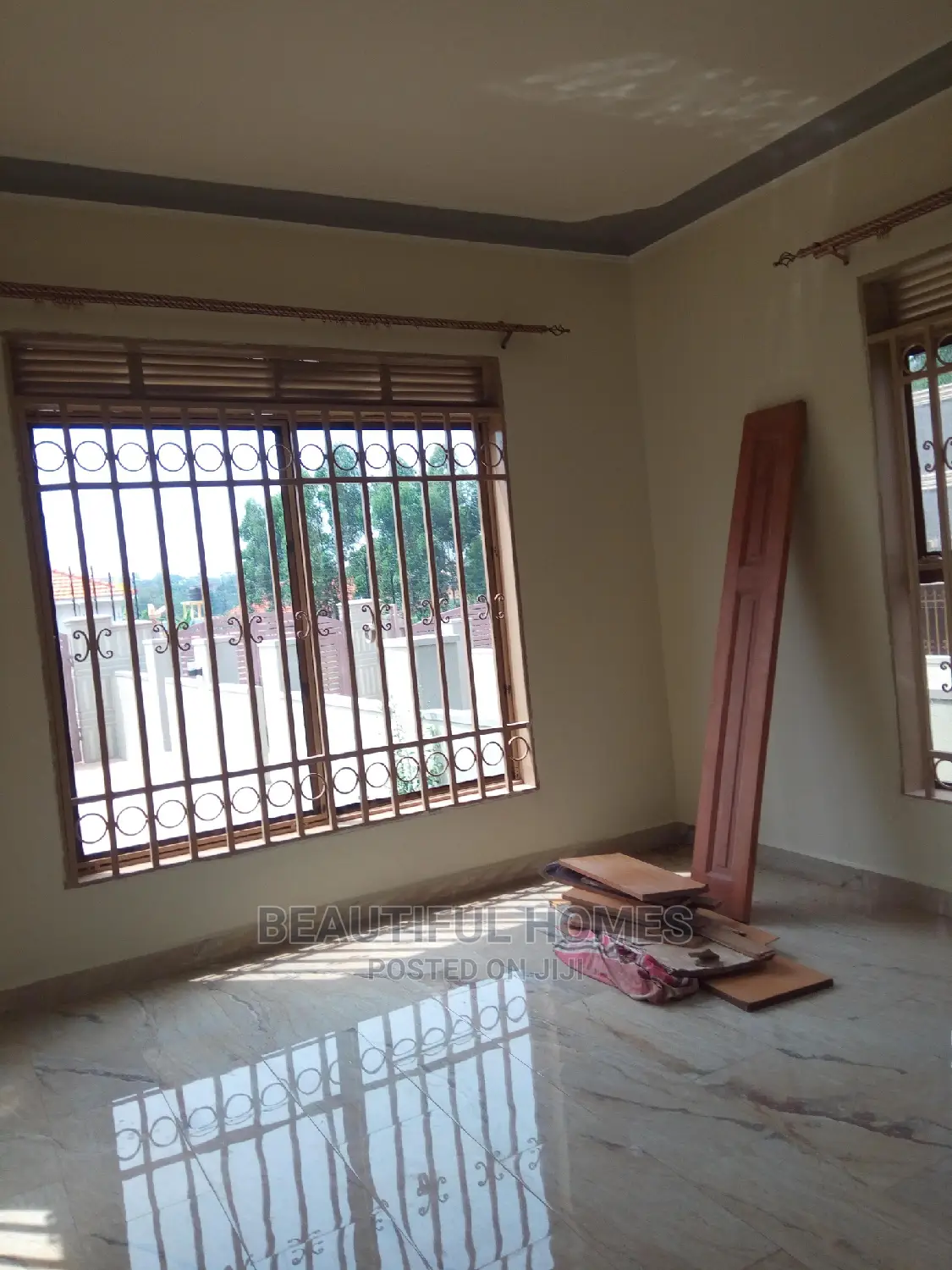 Furnished 1bdrm Apartment in Kira for Sale