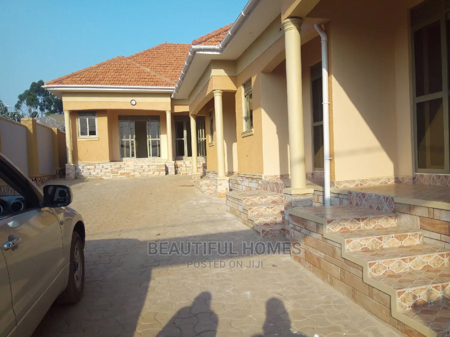 Furnished 1bdrm Apartment in Kira for Sale