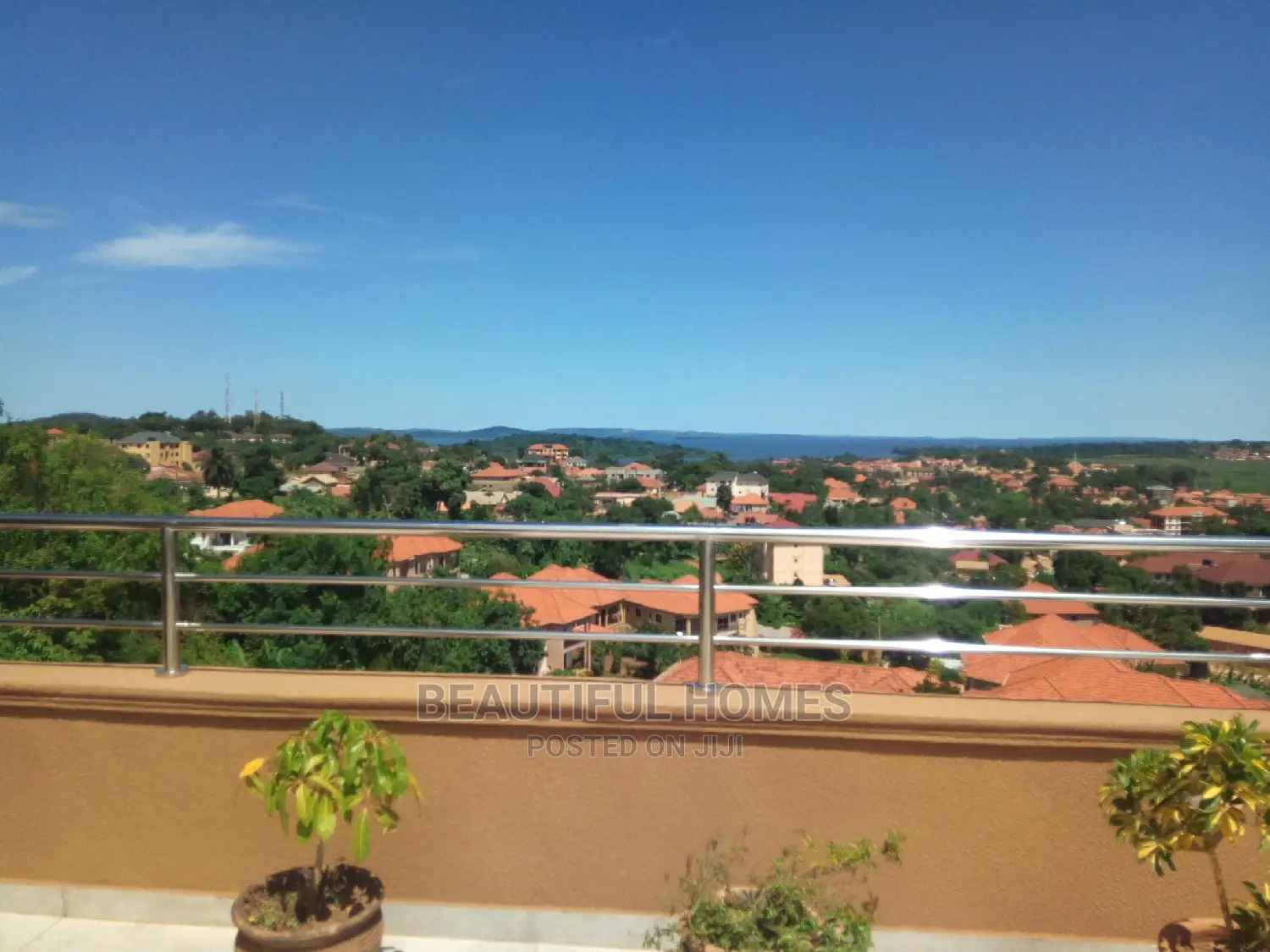 Furnished 7bdrm Mansion in Munyonyo, Makindye for Sale
