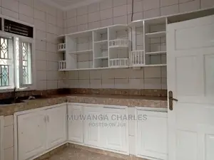 4bdrm Bungalow in Fs Properties Ltd, Central Division for rent
